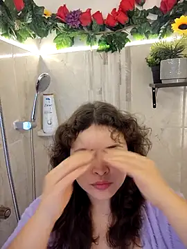 SeleneLuminari8 online show from February 25, 2026, 4:29 pm