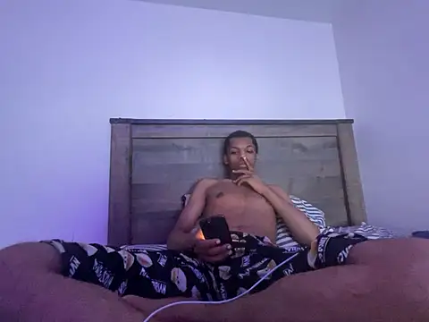 Snapshot of zeeeky_33deep chatting on July 3, 2026, 8:10 am zeeeky 33deep online show from July 3, 2026, 8:10 am