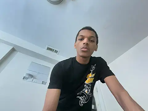 Snapshot of zeeeky_33deep chatting on May 19, 2026, 5:25 am zeeeky 33deep online show from May 19, 2026, 5:25 am
