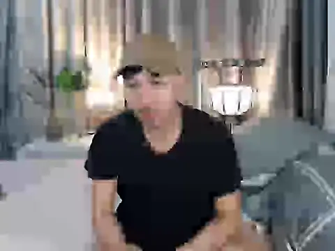 cute richard24 online show from September 25, 2025, 8:09 am