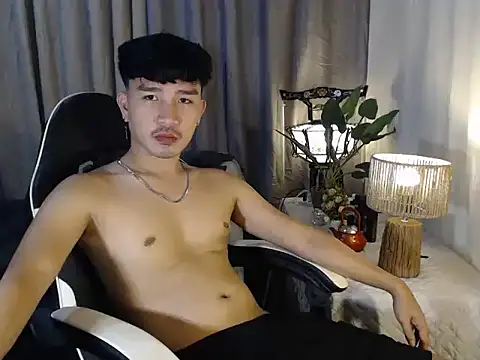 cute richard24 online show from December 14, 2025, 1:12 am