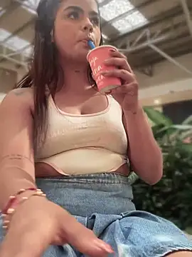 Snapshot of Kaily_Sweet16 chatting on November 4, 2025, 7:06 pm Kaily Sweet16 online show from November 4, 2025, 7:06 pm