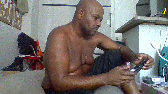 Snapshot of JezOne555 chatting on February 13, 2026, 7:25 pm JezOne555 online show from February 13, 2026, 7:25 pm