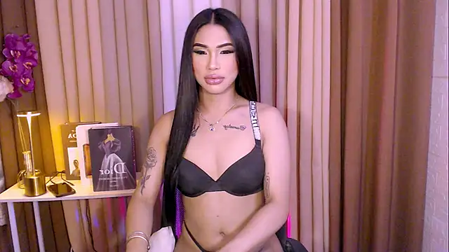 Megan sativa online show from November 20, 2025, 8:04 am