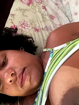 morenaluaa online show from October 7, 2025, 9:54 am