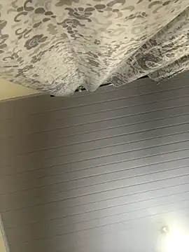 morenaluaa online show from November 8, 2025, 9:24 am