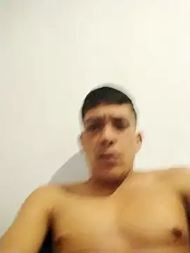 guevogranderixx online show from September 9, 2025, 4:44 am