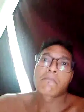 Snapshot of Ayie1822@xh chatting on October 3, 2025, 12:47 am Ayie1822xh online show from October 3, 2025, 12:47 am