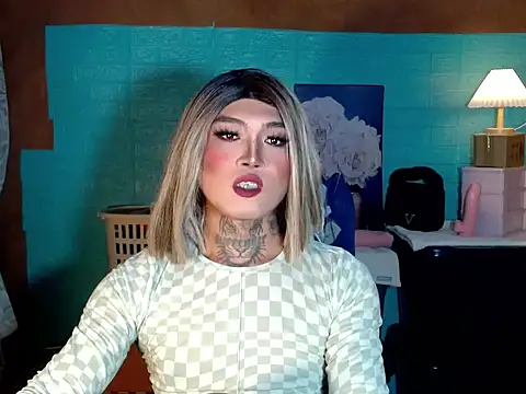 Snapshot of kimmy_slut chatting on October 10, 2025, 1:17 am kimmy slut online show from October 10, 2025, 1:17 am