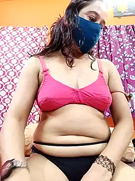 Hotpuja25 online show from June 11, 2026, 4:42 am
