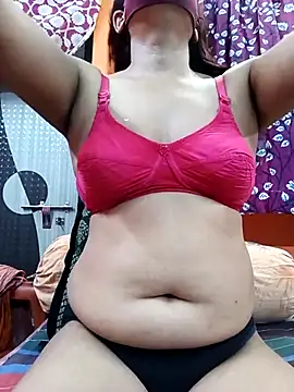 Snapshot of Hotpuja25 chatting on May 17, 2026, 4:56 am Hotpuja25 online show from May 17, 2026, 4:56 am