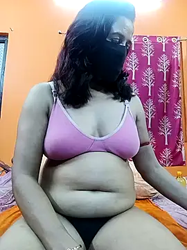 Snapshot of Hotpuja25 chatting on October 23, 2025, 7:01 pm Hotpuja25 online show from October 23, 2025, 7:01 pm