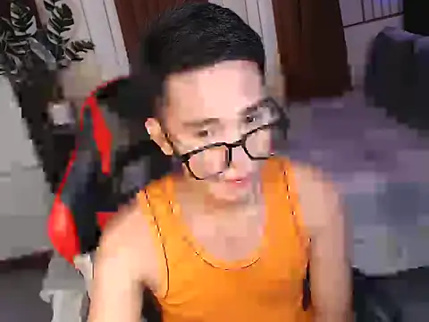 Snapshot of drinkmycumx chatting on December 14, 2025, 6:13 pm drinkmycumx online show from December 14, 2025, 6:13 pm