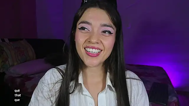 Luciemaurerr online show from September 22, 2025, 2:28 am