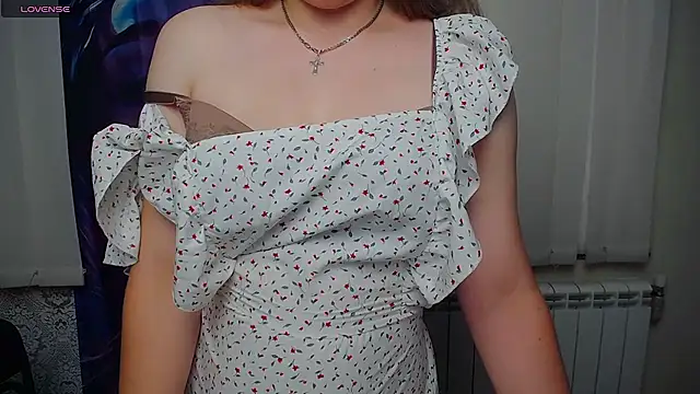 Snapshot of AmandaDimond_ chatting on June 23, 2026, 11:30 am AmandaDimond online show from June 23, 2026, 11:30 am