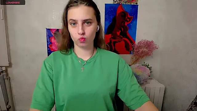 AmandaDimond  online show from October 23, 2025, 9:41 am