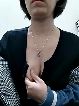 love sexy090 online show from December 1, 2025, 11:49 pm