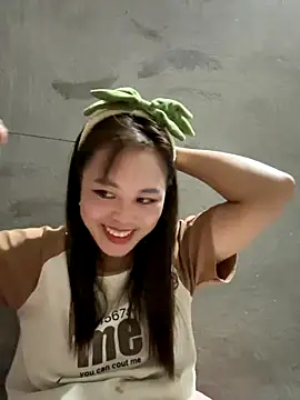 Snapshot of MychuSweet chatting on November 15, 2025, 1:26 pm MychuSweet online show from November 15, 2025, 1:26 pm