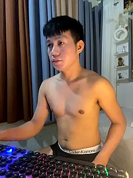 xshyboyx online show from October 25, 2025, 2:44 am