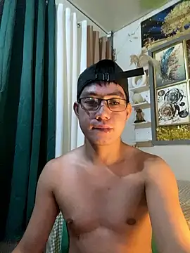 Snapshot of xshyboyx chatting on June 10, 2026, 3:13 pm xshyboyx online show from June 10, 2026, 3:13 pm