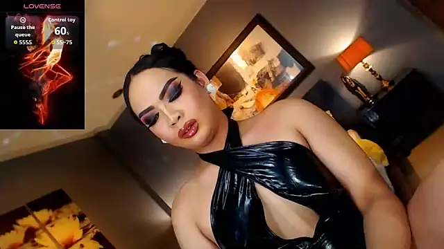 Snapshot of FridaHumphrey chatting on April 15, 2026, 7:58 pm FridaHumphrey online show from April 15, 2026, 7:58 pm