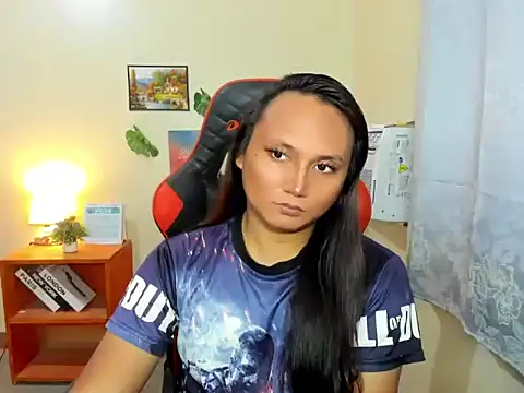 Snapshot of hella_queen chatting on March 20, 2026, 9:21 am hella queen online show from March 20, 2026, 9:21 am