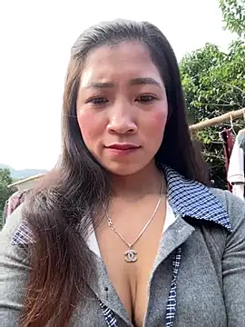 ThiHa003 online show from December 20, 2025, 7:11 am