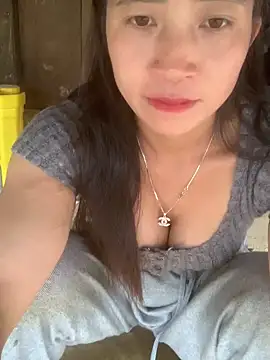 ThiHa003 online show from October 27, 2025, 9:10 am