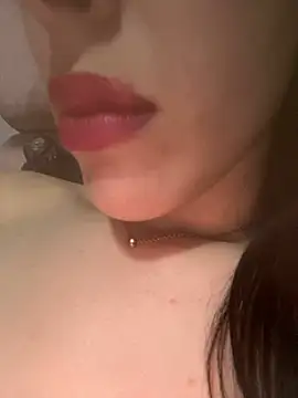 Snapshot of Mimisixo chatting on May 6, 2026, 1:42 am Mimisixo online show from May 6, 2026, 1:42 am