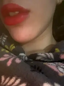 Mimisixo online show from November 30, 2025, 4:08 pm