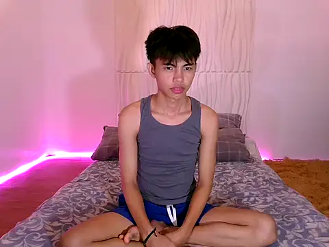 Snapshot of ichiro_daisuke chatting on November 1, 2025, 2:44 pm ichiro daisuke online show from November 1, 2025, 2:44 pm