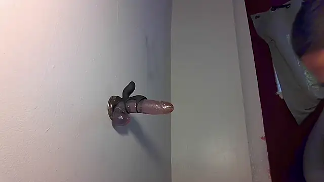 Cnutt310 online show from October 17, 2025, 7:26 pm