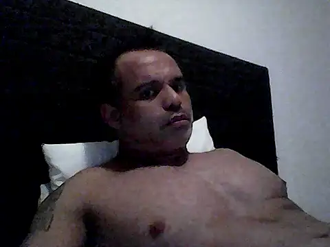 brenner2000 online show from November 2, 2025, 5:51 pm