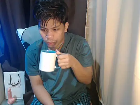 cumwhat me online show from June 23, 2026, 9:24 pm