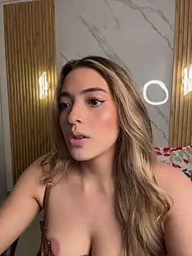 Snapshot of KYLIE_JONES6 chatting on July 2, 2026, 2:56 am KYLIE JONES6 online show from July 2, 2026, 2:56 am