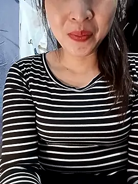 Snapshot of Ariana-Vy chatting on November 27, 2025, 12:22 am Ariana-Vy online show from November 27, 2025, 12:22 am