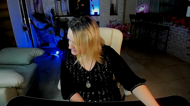 MariemLui online show from October 26, 2025, 12:16 pm