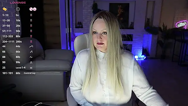 MariemLui online show from May 17, 2026, 3:12 pm