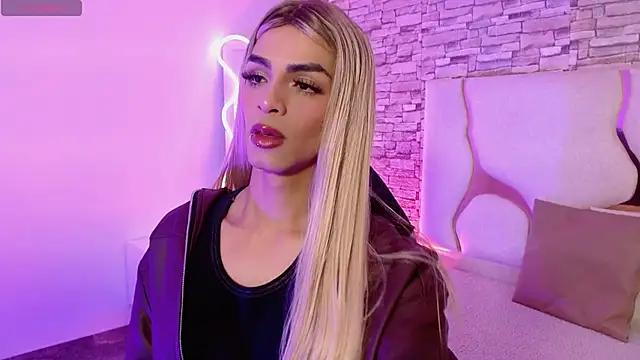 LIHIAN TAY online show from September 25, 2025, 3:23 am