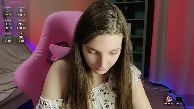 Mia Myles online show from November 11, 2025, 10:21 am