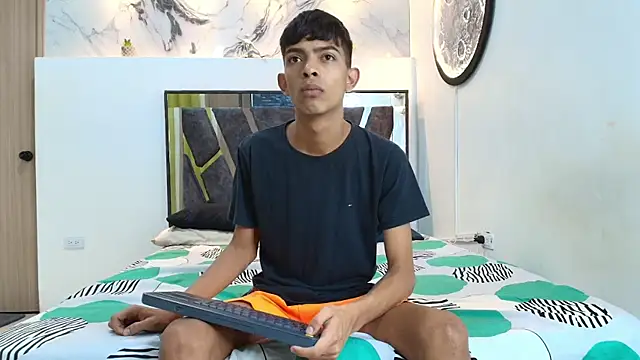 Snapshot of PRETTY_SEX1 chatting on November 29, 2025, 7:19 am PRETTY SEX1 online show from November 29, 2025, 7:19 am