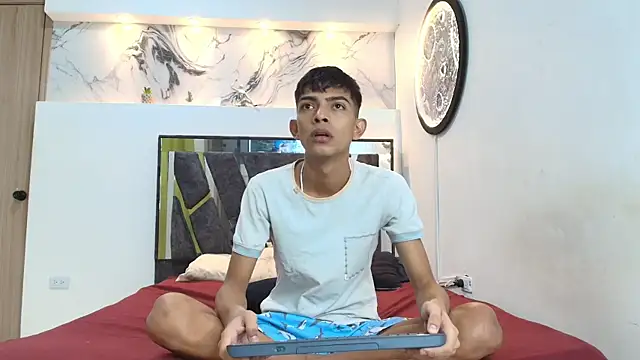 Snapshot of PRETTY_SEX1 chatting on December 5, 2025, 6:01 am PRETTY SEX1 online show from December 5, 2025, 6:01 am