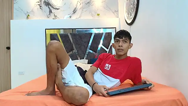 Snapshot of PRETTY_SEX1 chatting on November 14, 2025, 1:26 pm PRETTY SEX1 online show from November 14, 2025, 1:26 pm