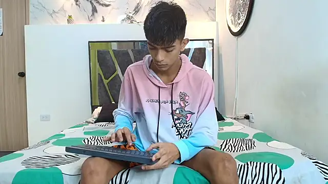 Snapshot of PRETTY_SEX1 chatting on November 30, 2025, 7:09 am PRETTY SEX1 online show from November 30, 2025, 7:09 am