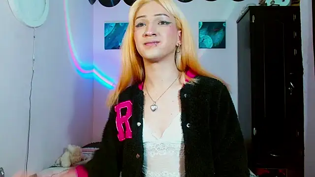 meghan devil  online show from December 3, 2025, 4:46 am