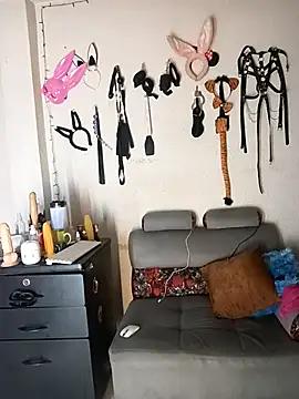 Snapshot of angierot2025 chatting on December 4, 2025, 11:04 pm angierot2025 online show from December 4, 2025, 11:04 pm