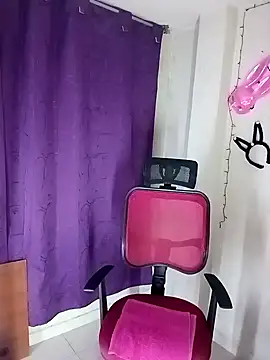 Snapshot of angierot2025 chatting on November 28, 2025, 3:28 am angierot2025 online show from November 28, 2025, 3:28 am