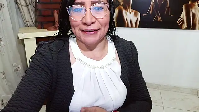 Snapshot of Grace_mature_milf chatting on December 4, 2025, 10:14 am Grace mature milf online show from December 4, 2025, 10:14 am