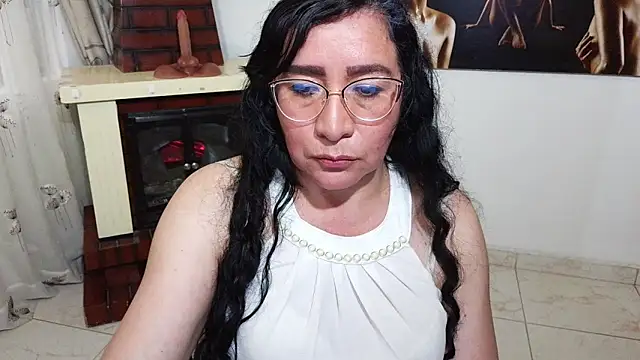 Snapshot of Grace_mature_milf chatting on December 4, 2025, 10:20 pm Grace mature milf online show from December 4, 2025, 10:20 pm