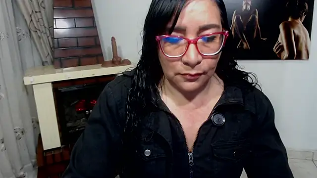 Snapshot of Grace_mature_milf chatting on October 8, 2025, 10:17 am Grace mature milf online show from October 8, 2025, 10:17 am